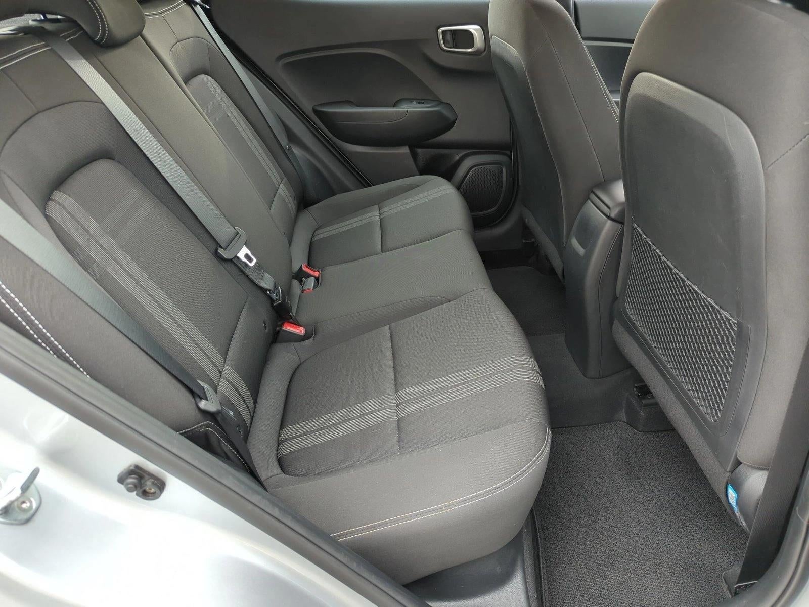 2022 Hyundai VENUE SEL IVT