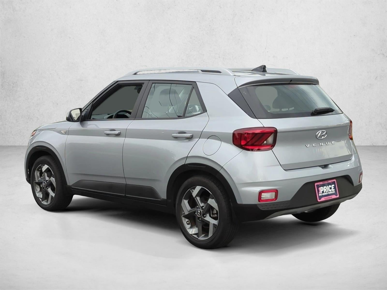 2022 Hyundai VENUE SEL IVT
