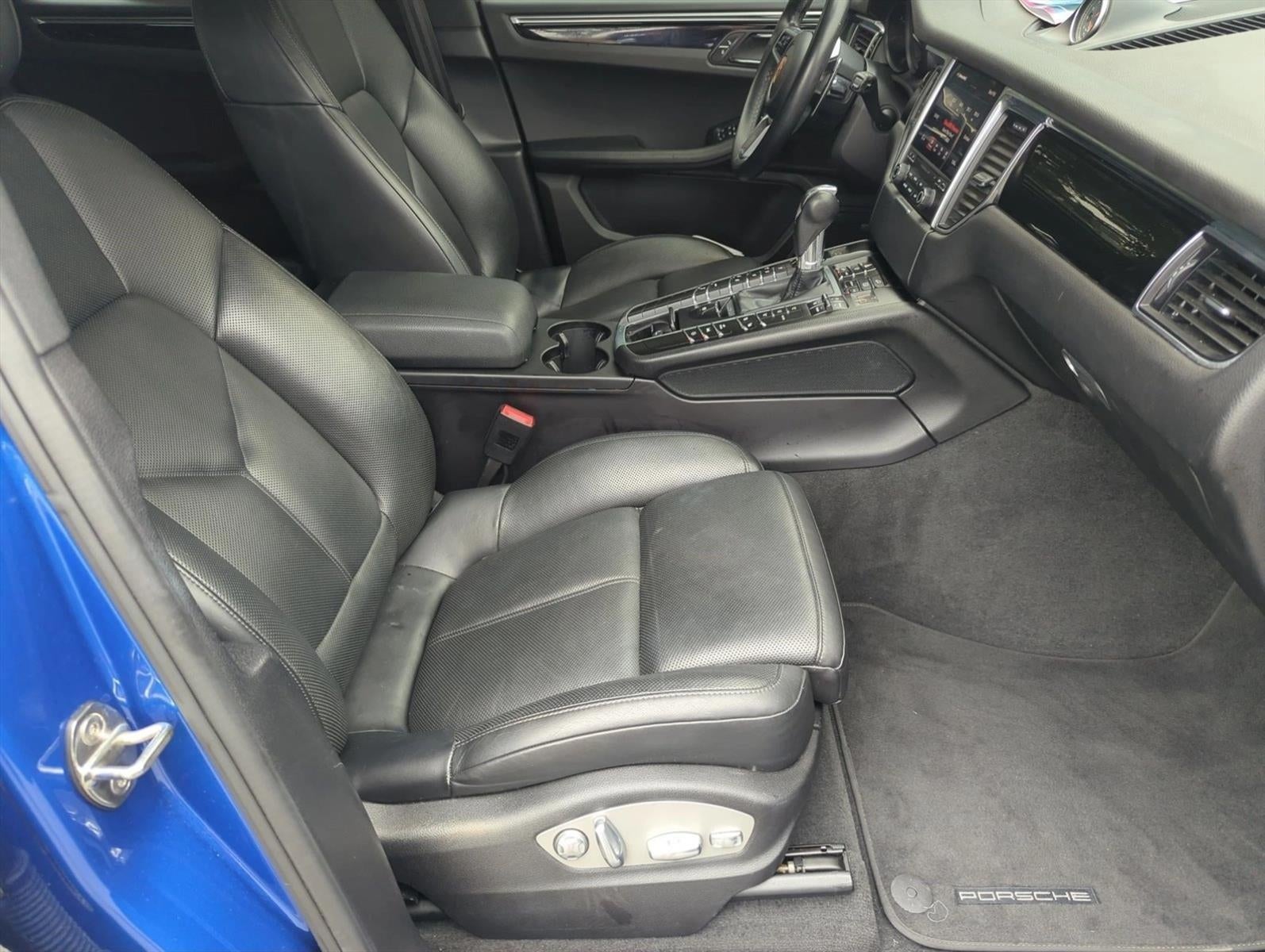 2018 Porsche Macan AWD