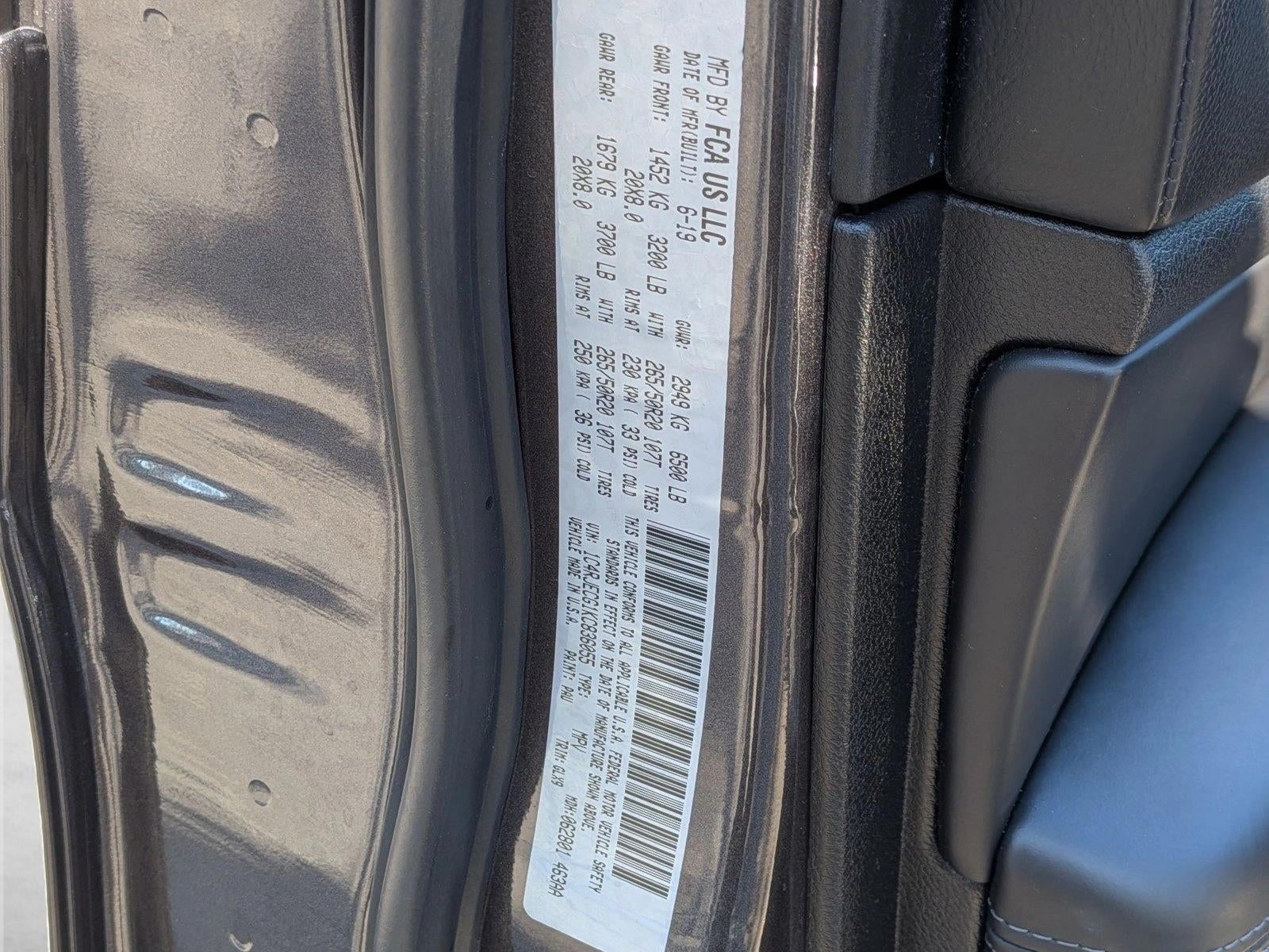 2019 Jeep Grand Cherokee Overland 4x2