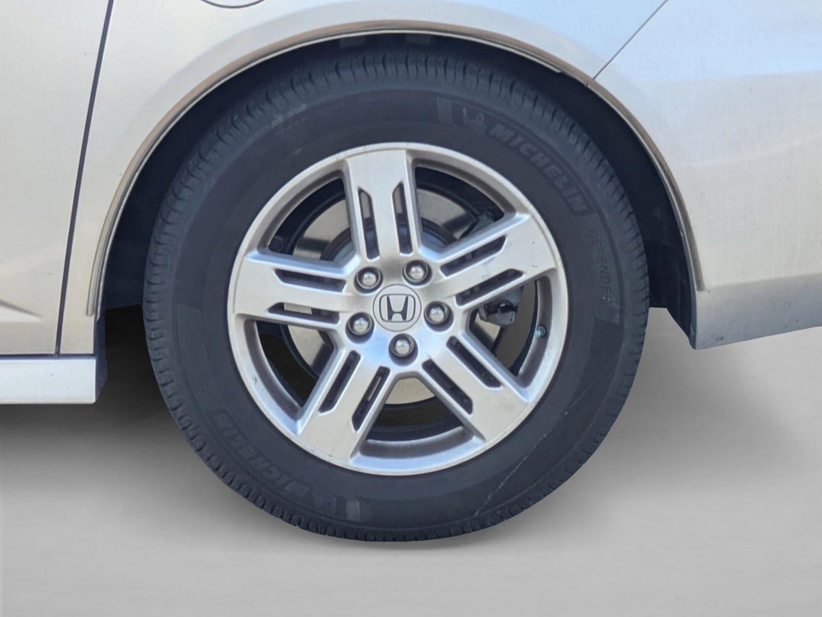 2012 Honda Odyssey Touring with DVD Rear Entertainment System and Navigation