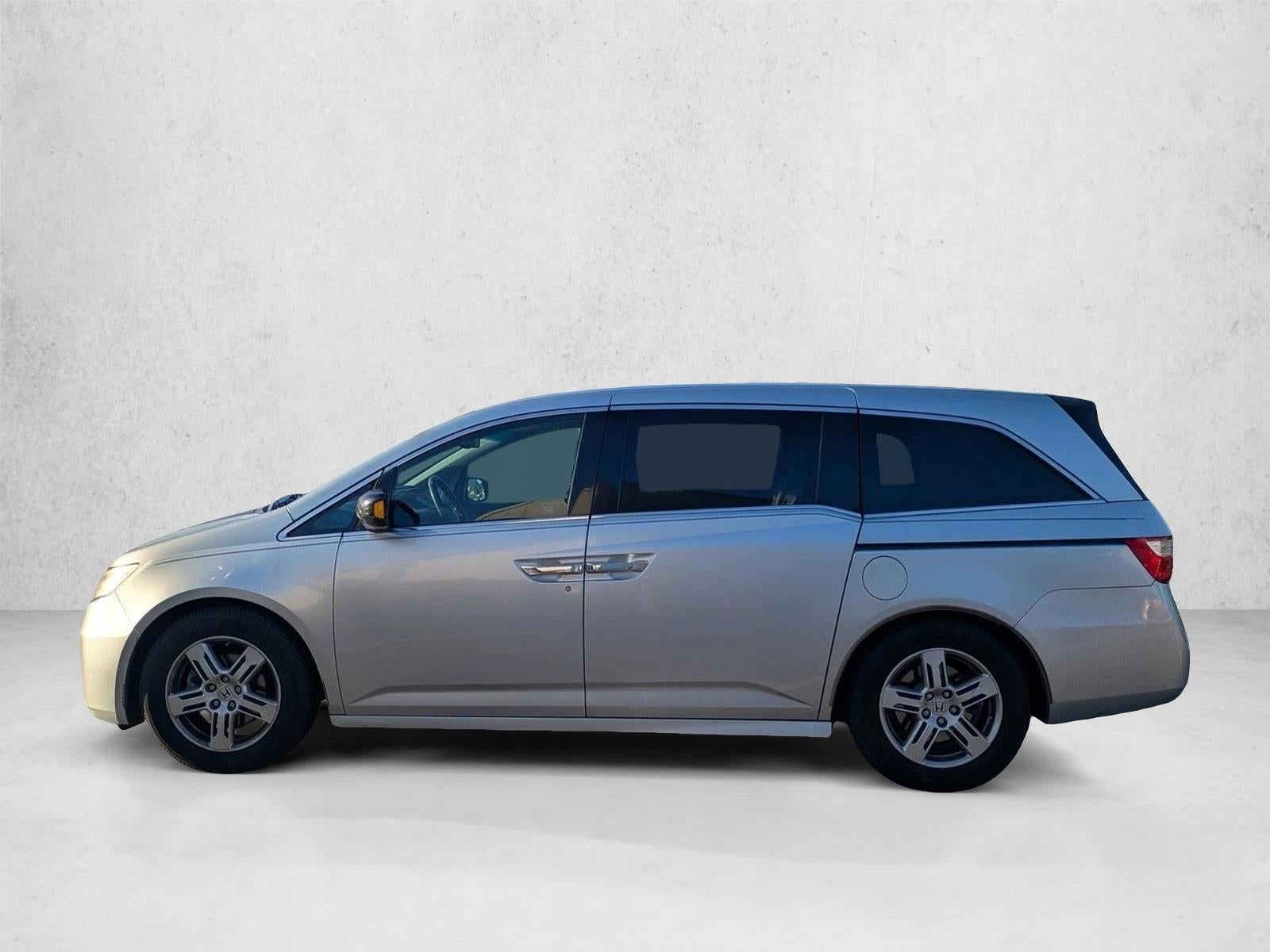 2012 Honda Odyssey Touring with DVD Rear Entertainment System and Navigation