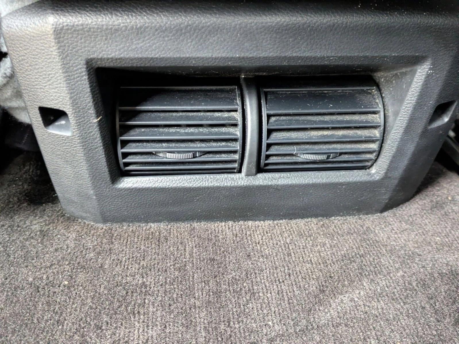 2017 RAM 1500 Express 4x2 Crew Cab 5'7" Box