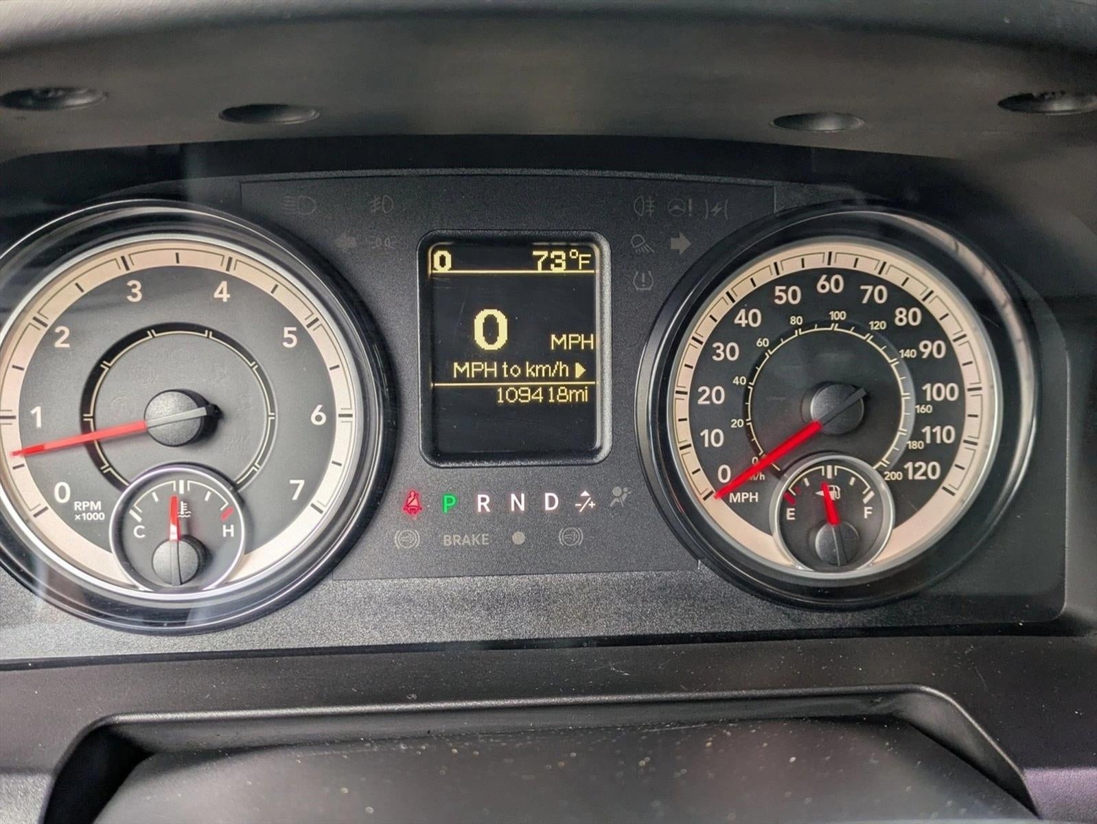 2017 RAM 1500 Express 4x2 Crew Cab 5'7" Box