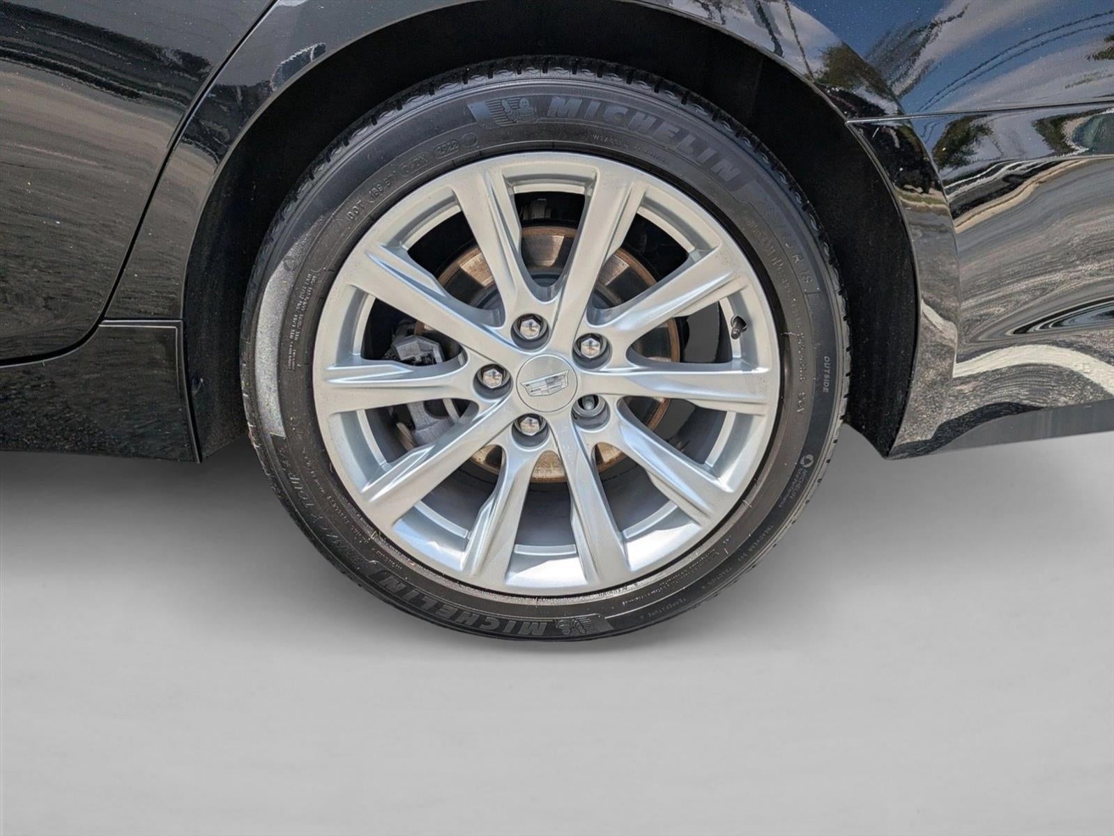 2023 Cadillac CT5 4dr Sdn Luxury