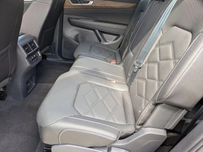 2025 Volkswagen Atlas 2.0T SE FWD