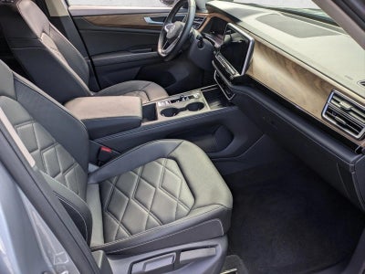 2025 Volkswagen Atlas 2.0T SE FWD