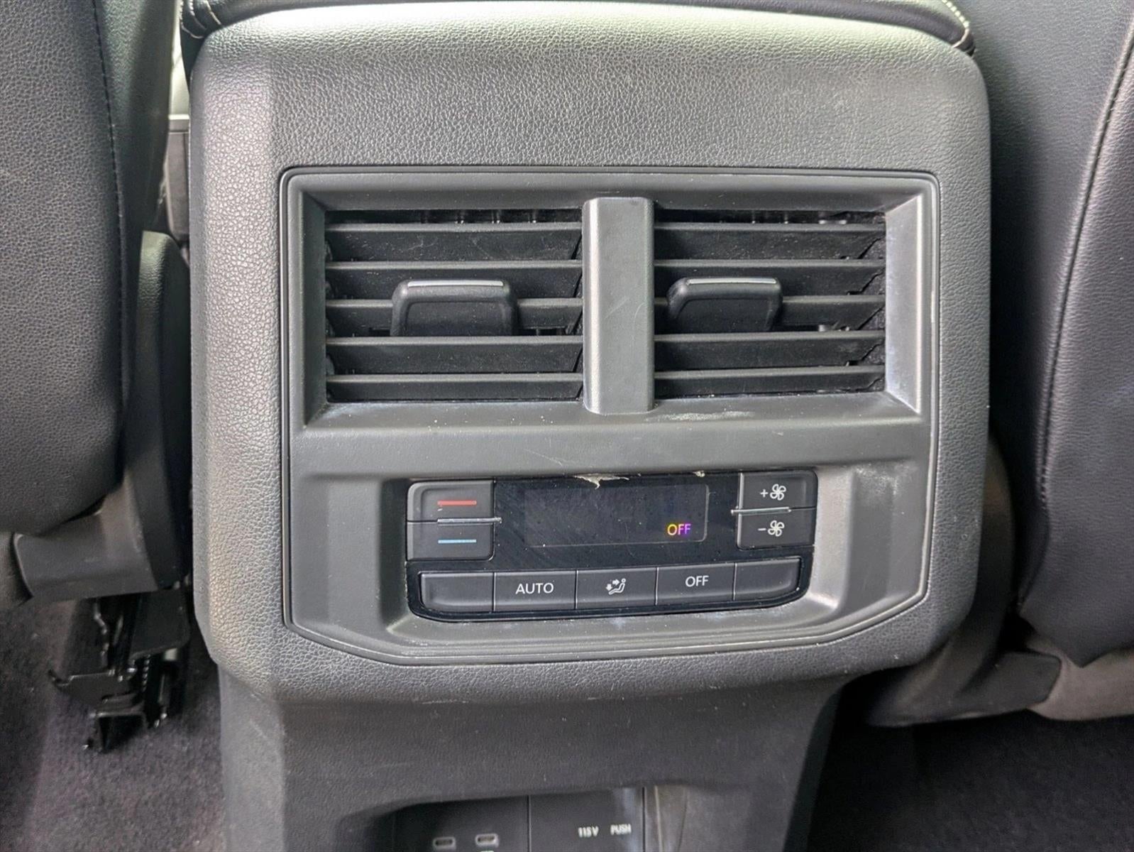 2022 Volkswagen Atlas 3.6L V6 SE w/Technology FWD