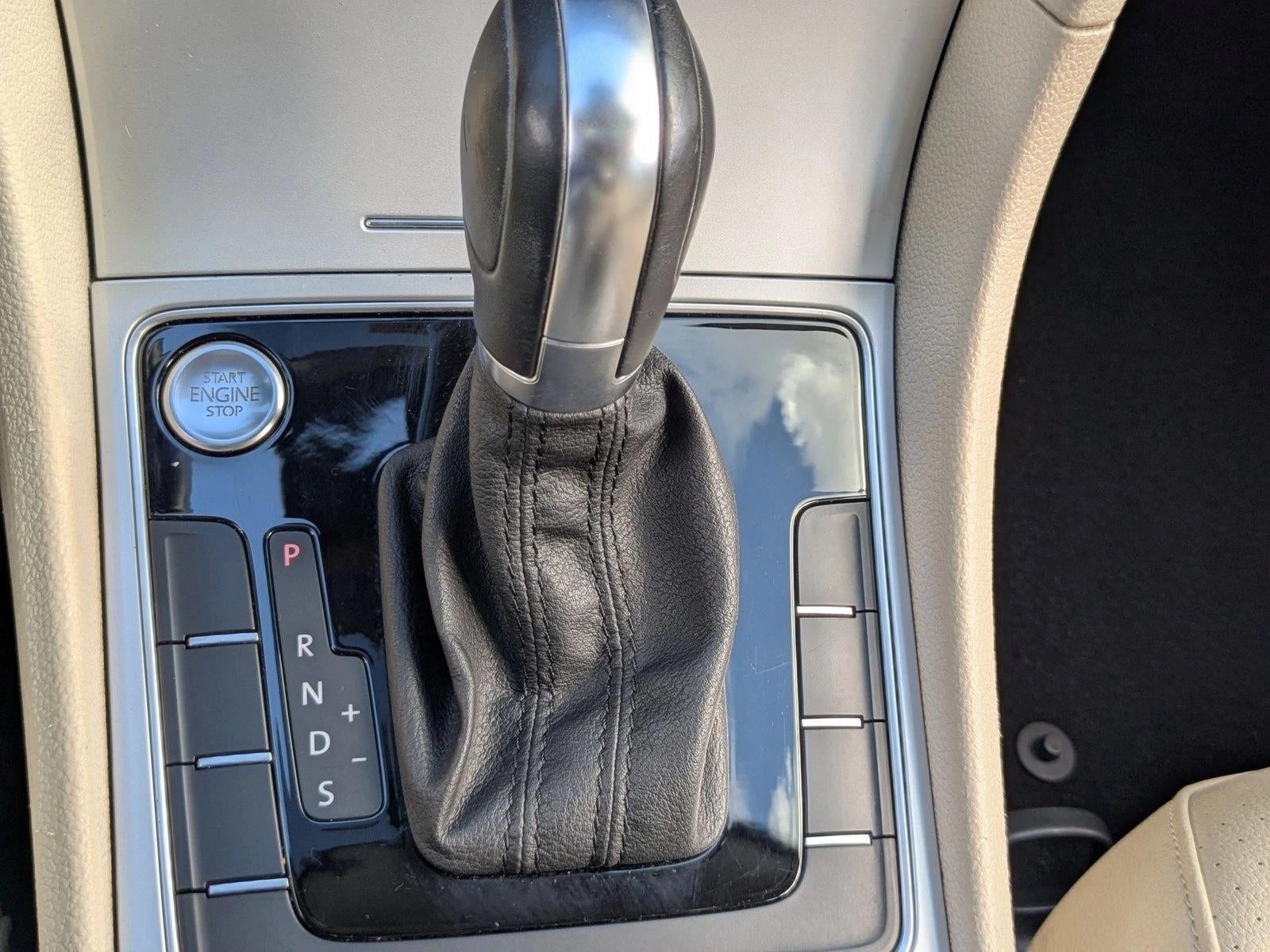 2019 Volkswagen Passat 2.0T Wolfsburg Edition Auto