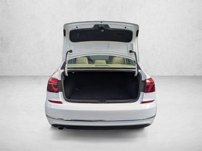 2019 Volkswagen Passat 2.0T Wolfsburg Edition Auto