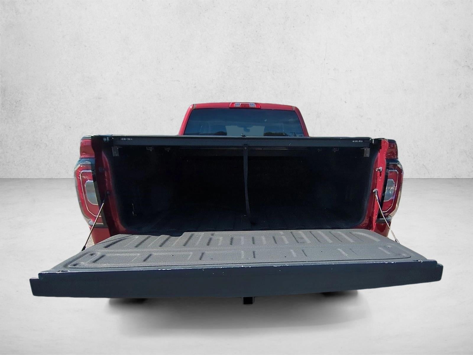 2018 GMC Sierra 1500 Crew Cab Short Box 2-Wheel Drive SLT