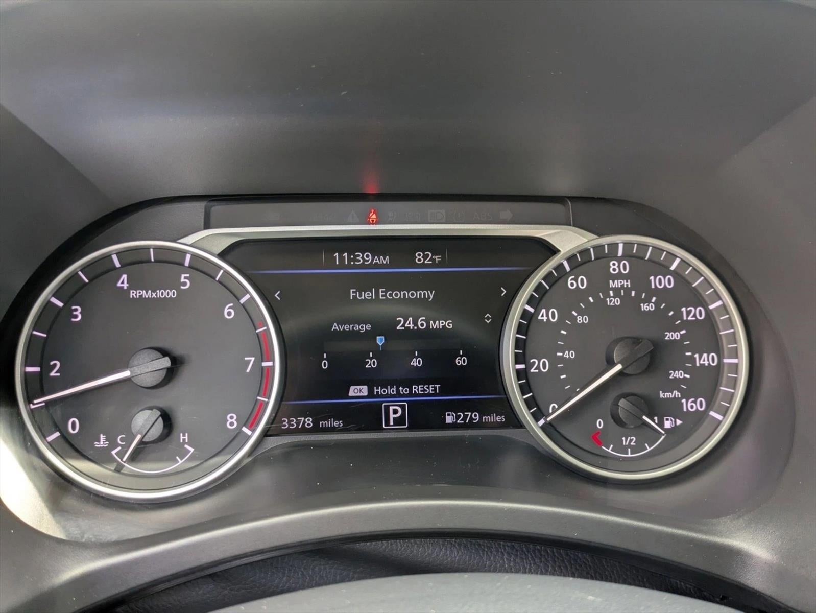 2025 Nissan Sentra SR CVT