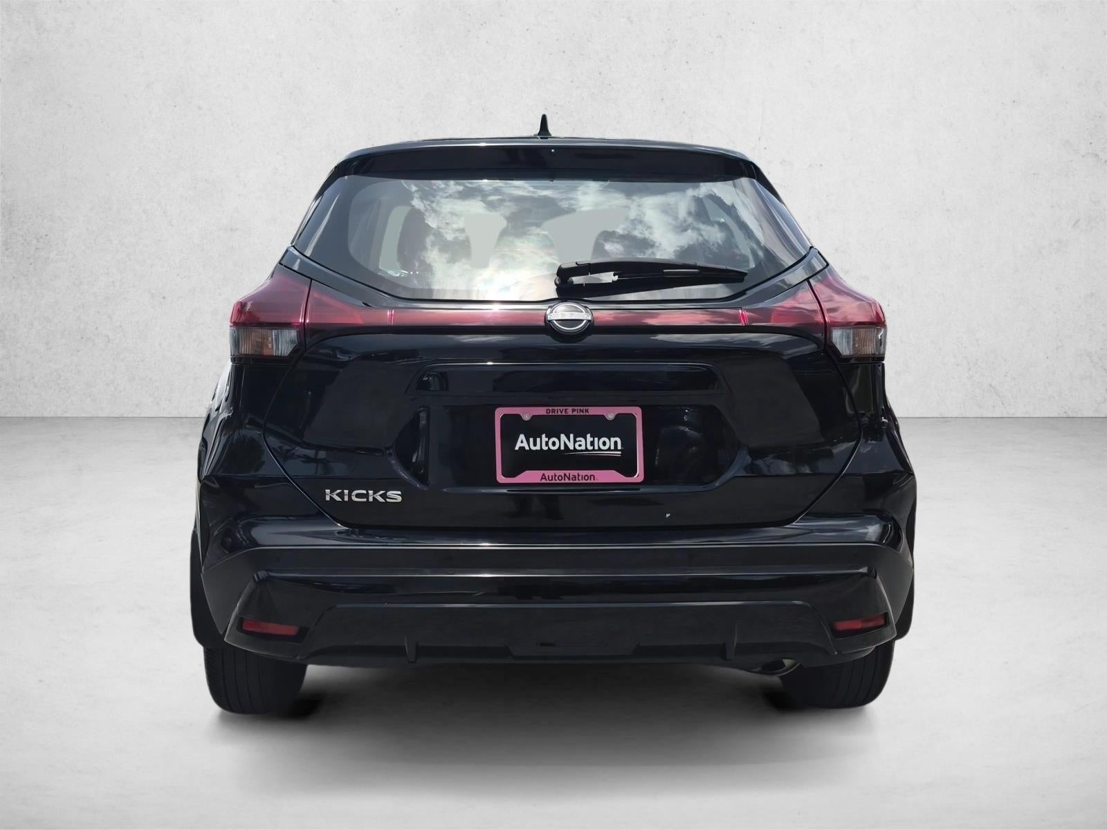 2023 Nissan Kicks S FWD