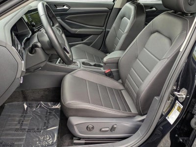 2024 Volkswagen Jetta SE Auto