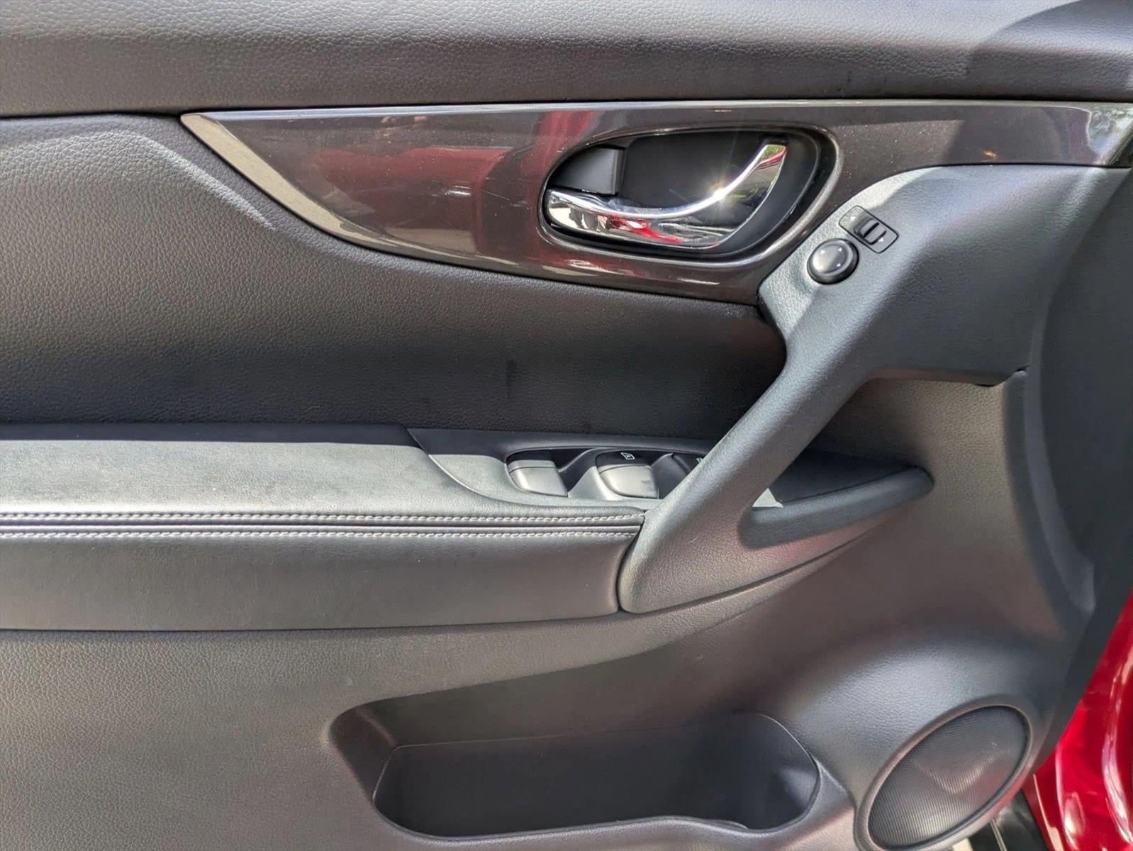 2020 Nissan Rogue FWD SV