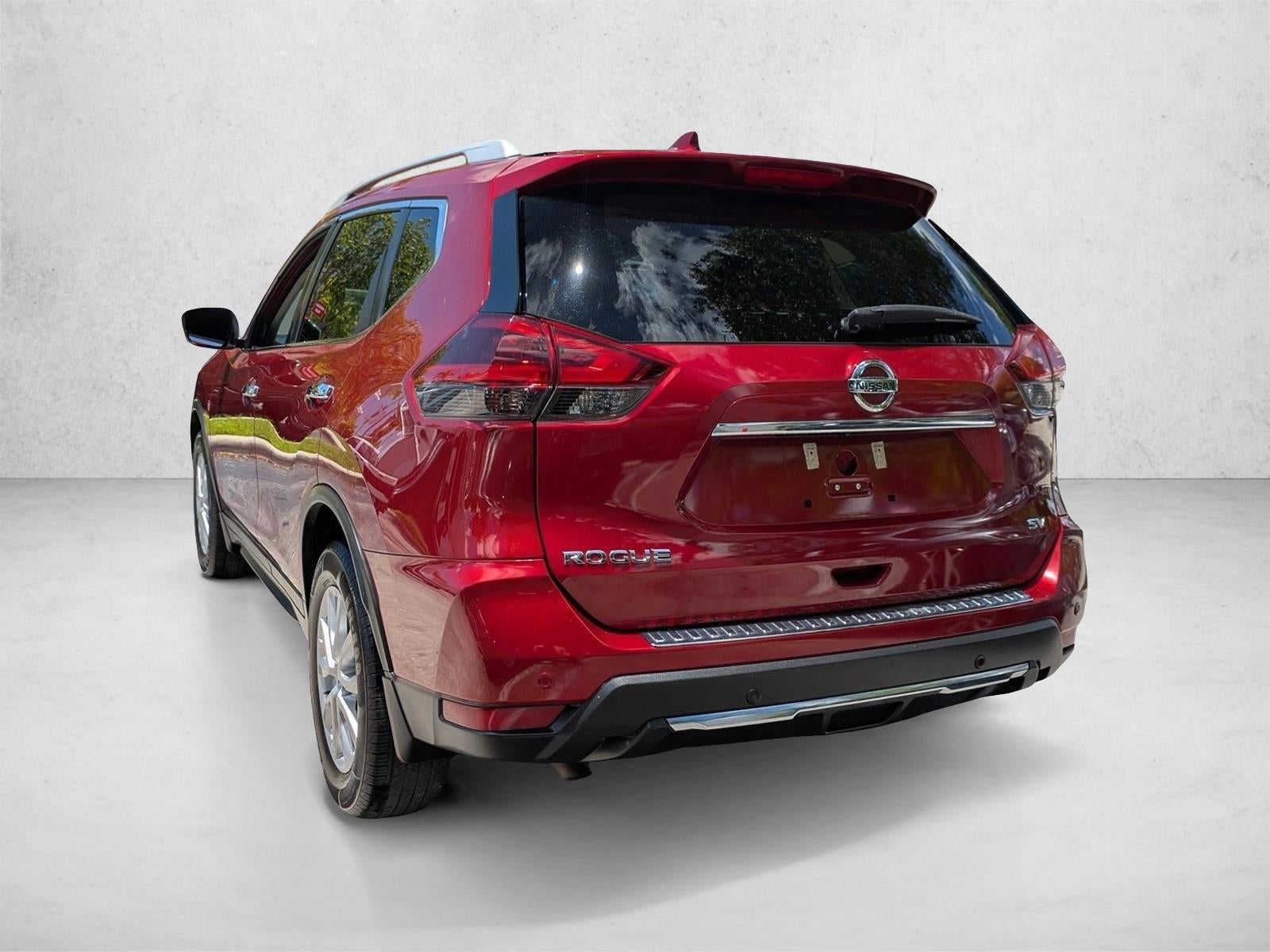 2020 Nissan Rogue FWD SV