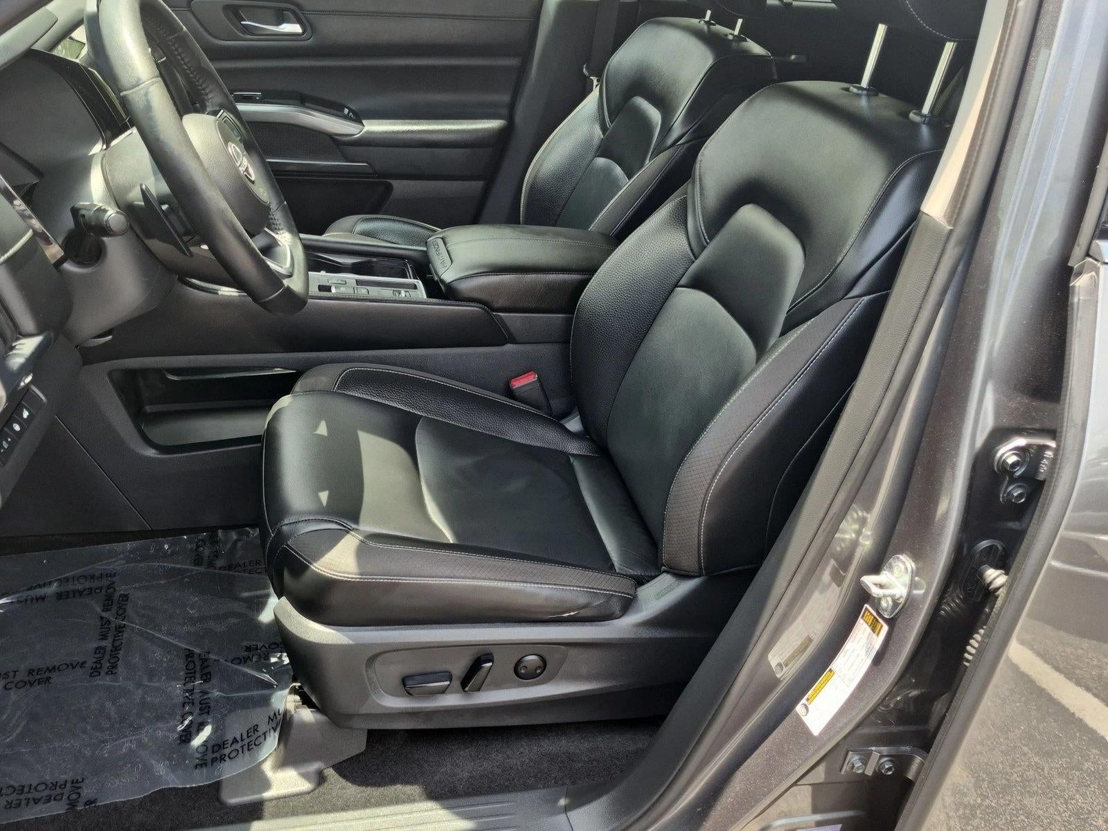 2022 Nissan Pathfinder SL 2WD