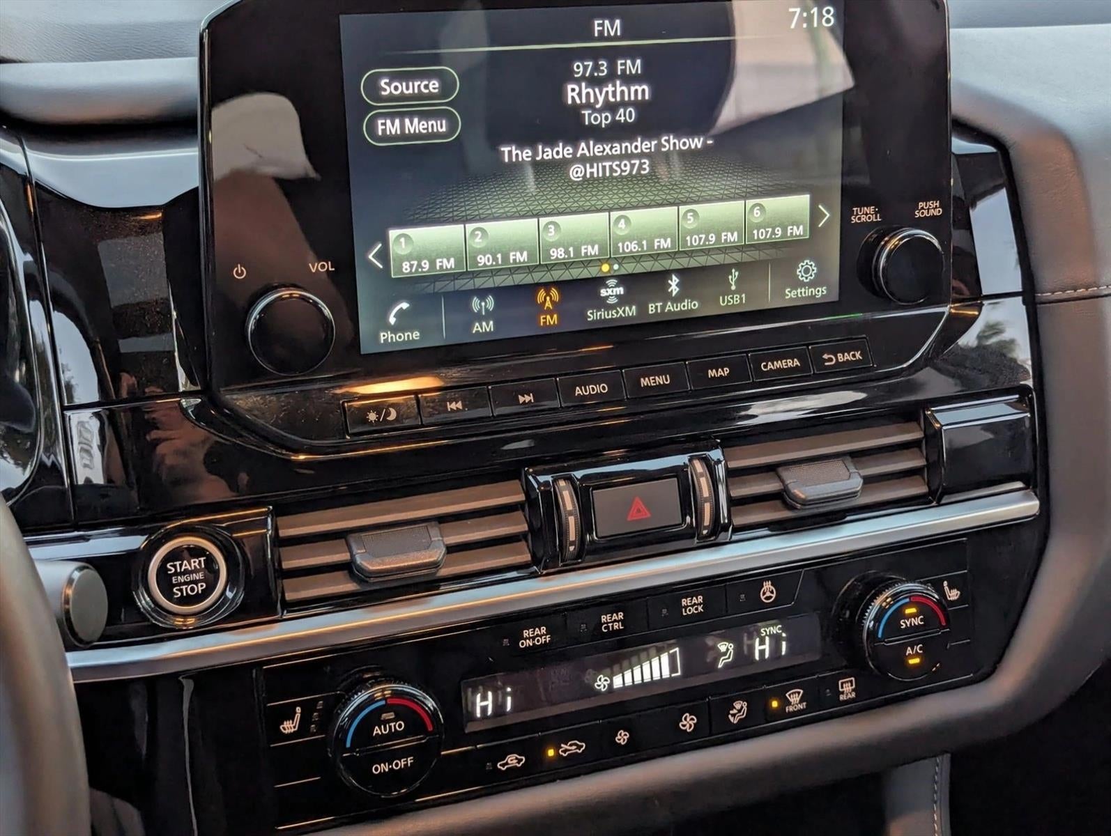 2024 Nissan Pathfinder SL 2WD