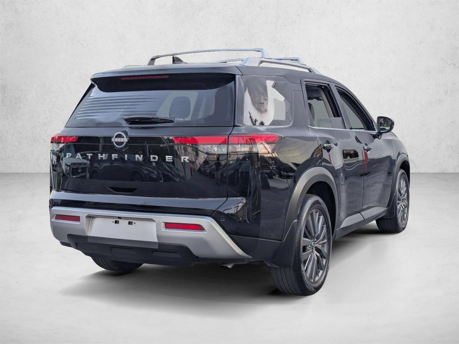 2024 Nissan Pathfinder SL 2WD