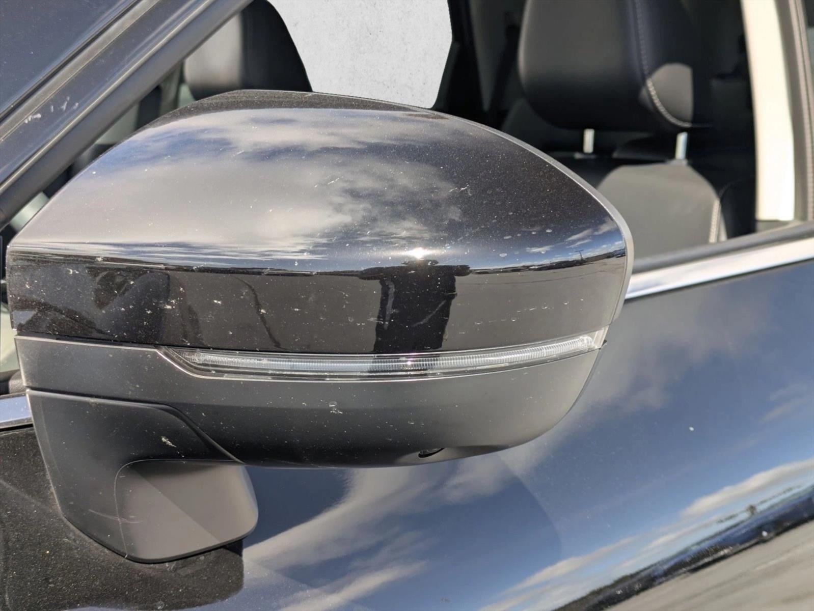 2024 Nissan Pathfinder SL 2WD