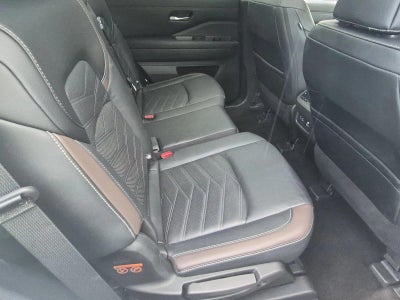 2024 Nissan Pathfinder Platinum 2WD
