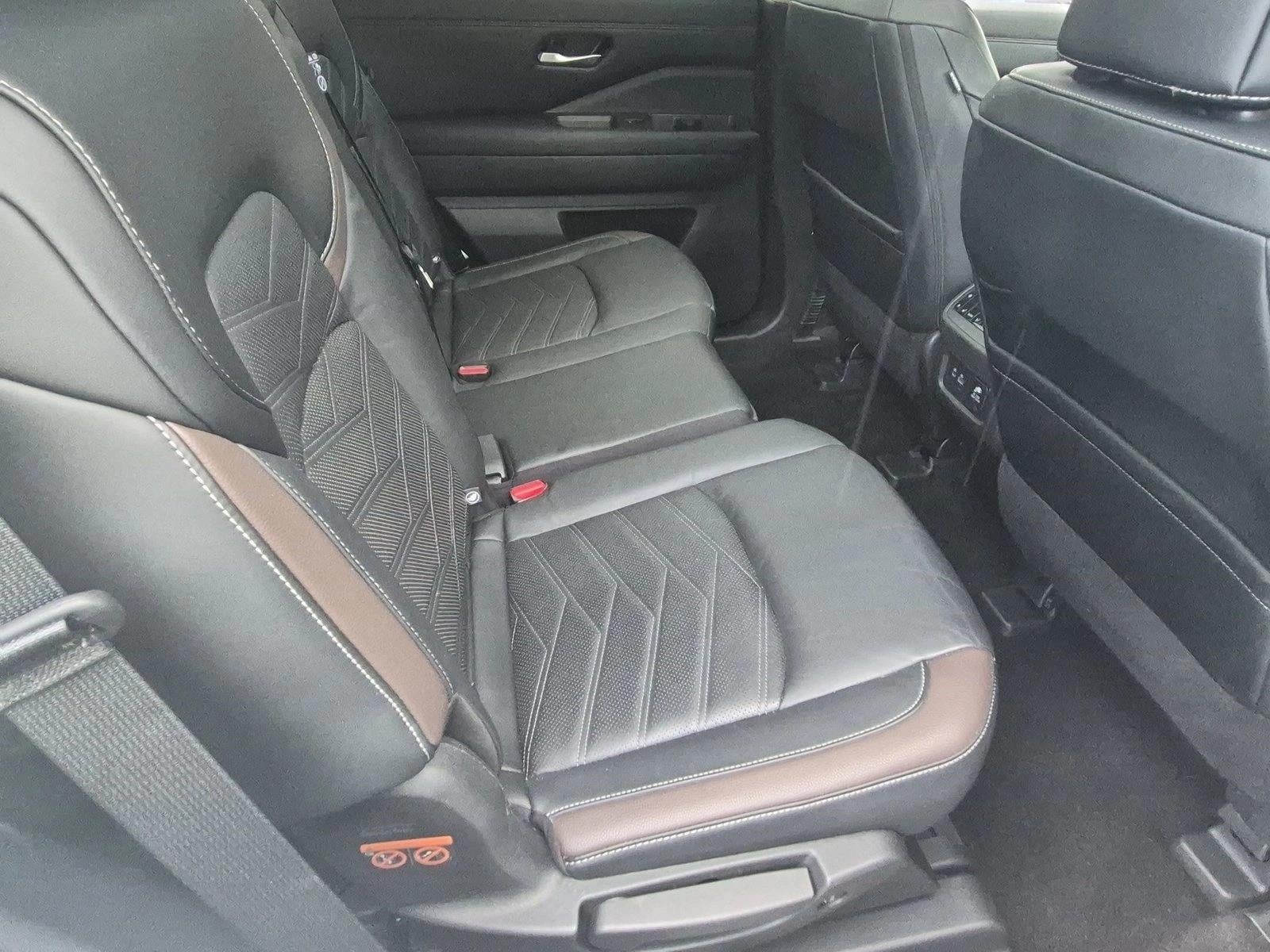2024 Nissan Pathfinder Platinum 2WD