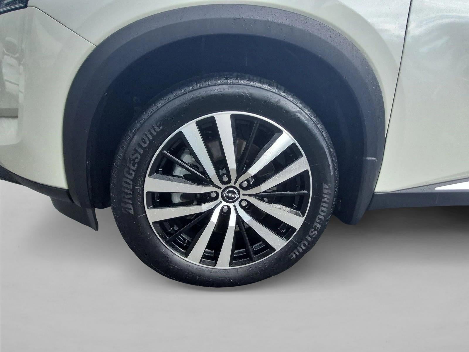 2024 Nissan Pathfinder Platinum 2WD