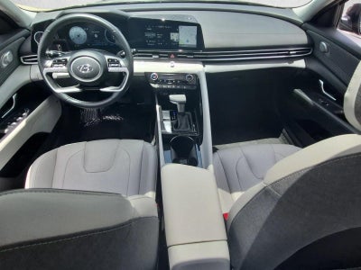 2023 Hyundai ELANTRA Limited IVT