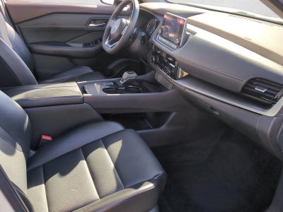 2022 Nissan Rogue FWD SV