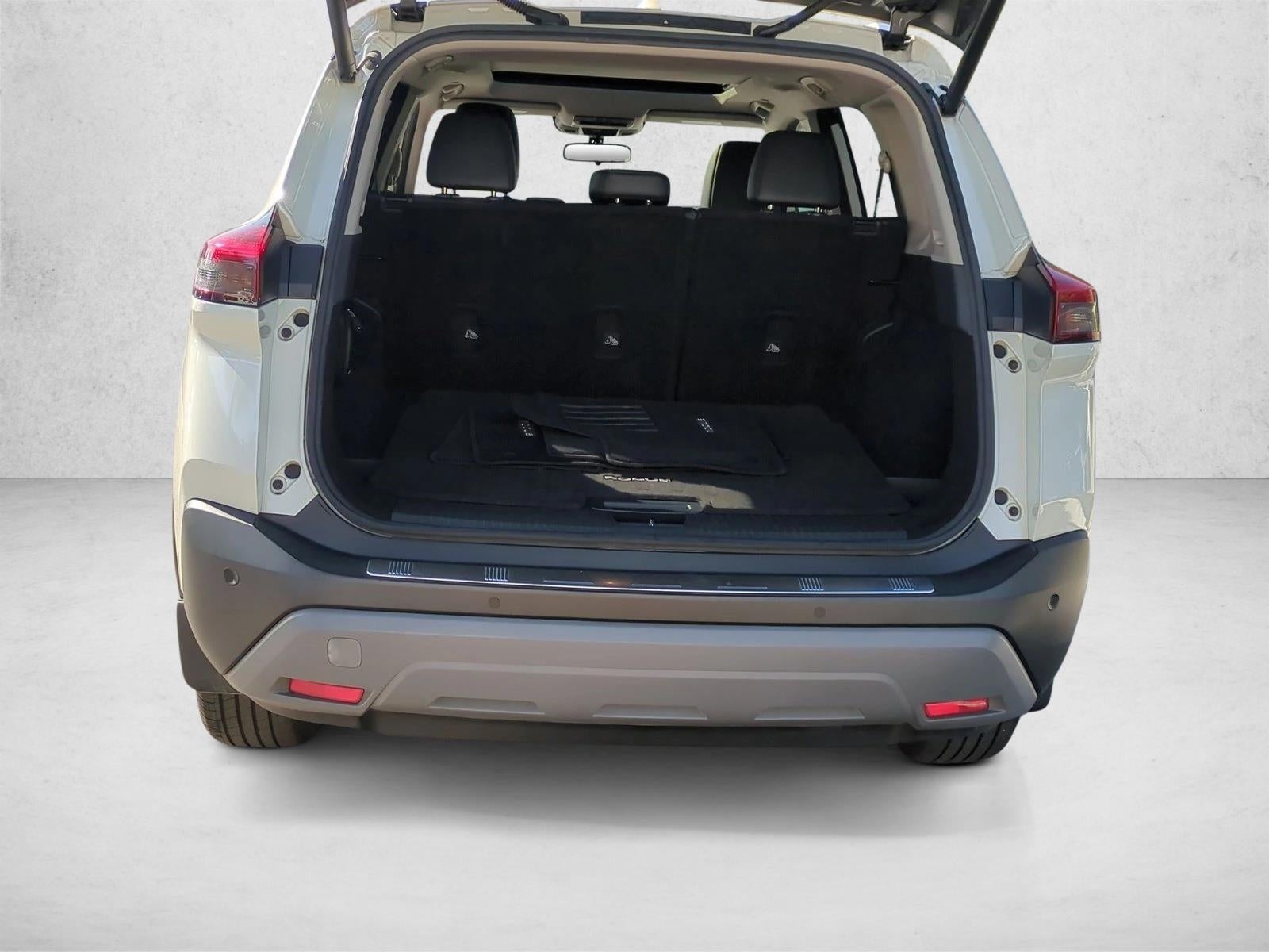 2022 Nissan Rogue FWD SV