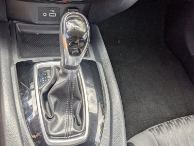 2018 Nissan Rogue FWD S