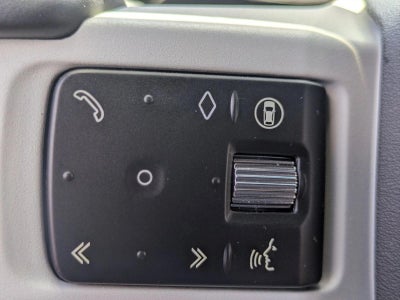 2024 Land Rover Defender 110 P400 X-Dynamic SE