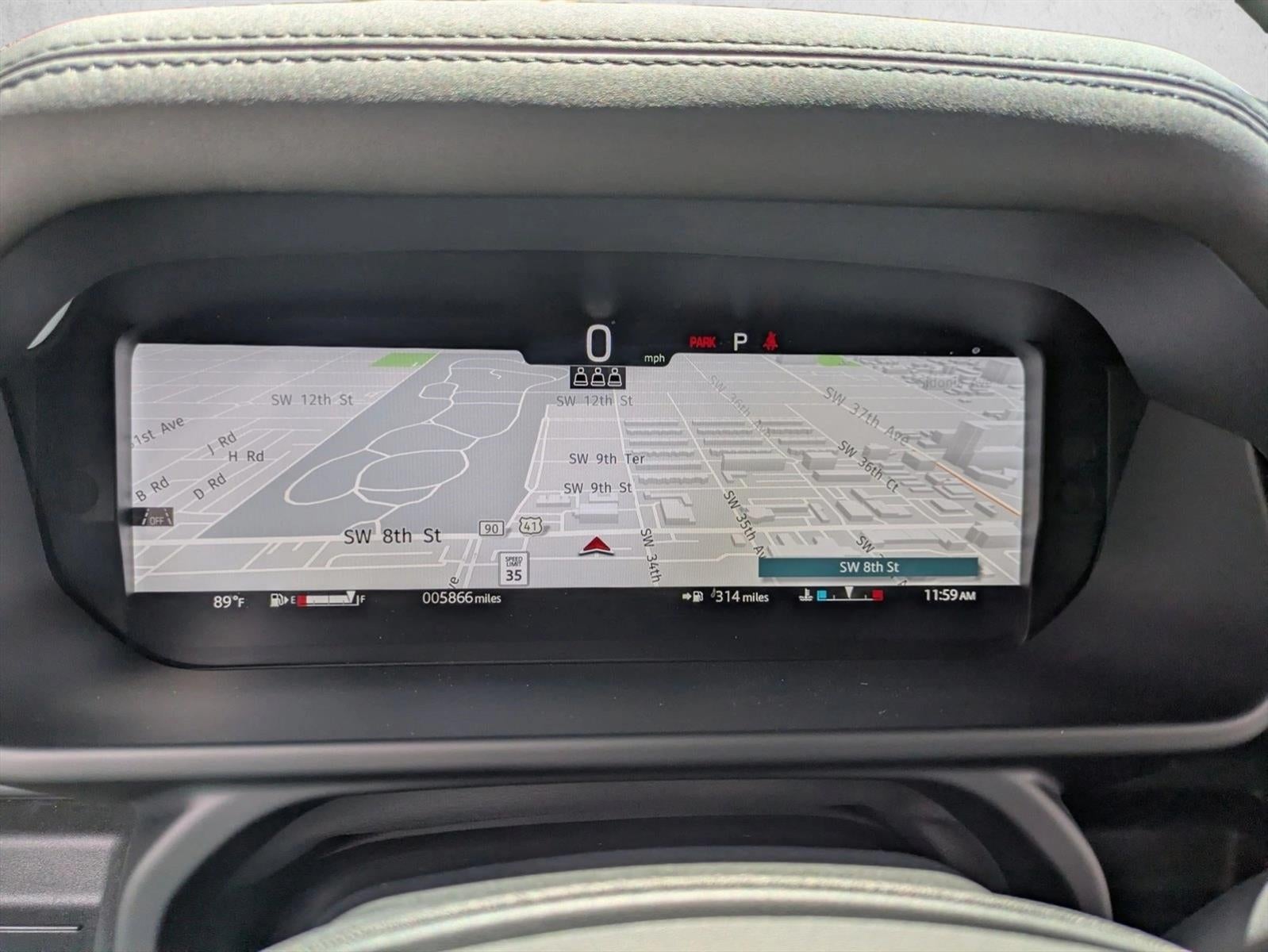 2025 Land Rover Defender 110 P400 S