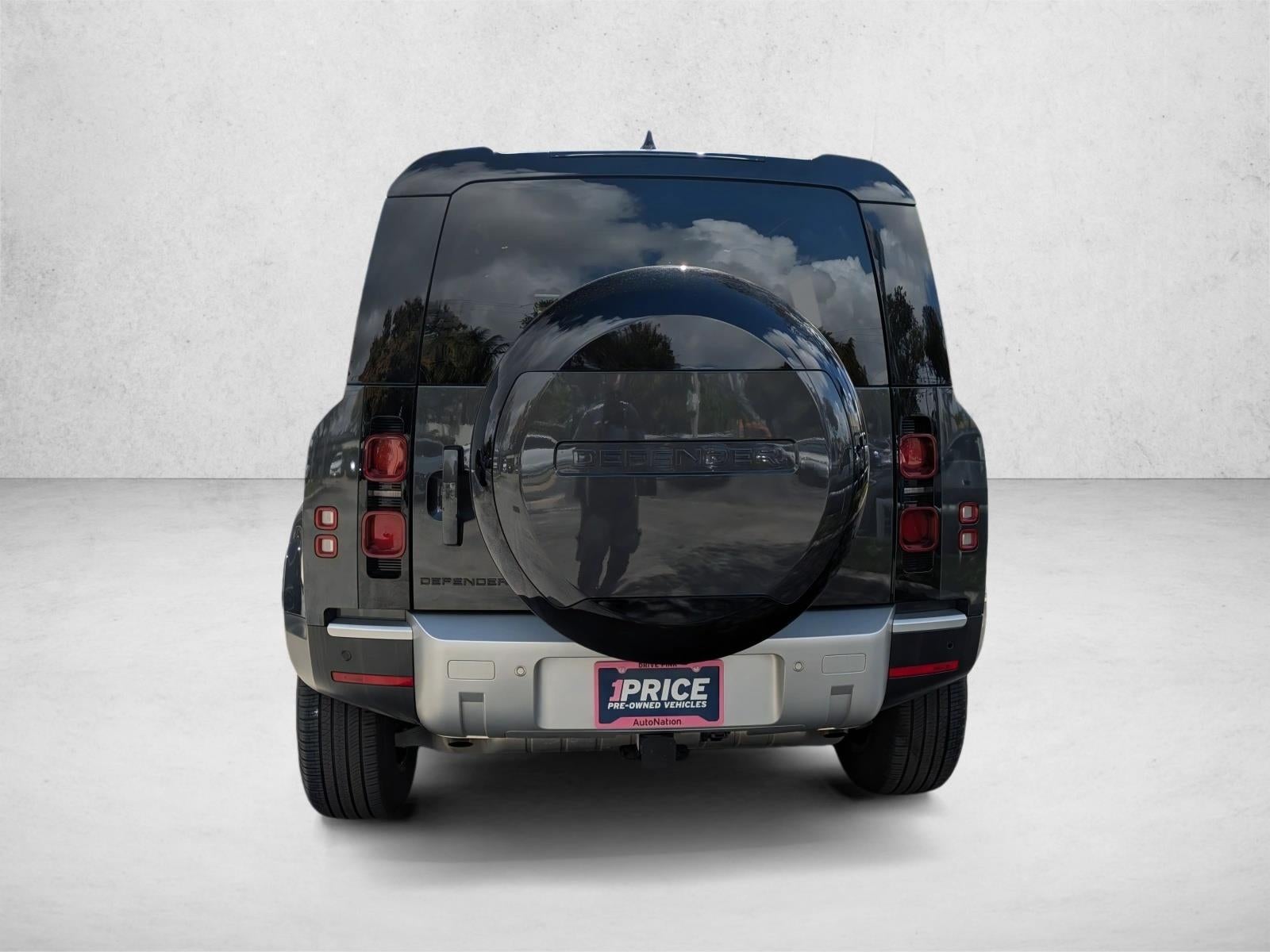 2025 Land Rover Defender 110 P400 S