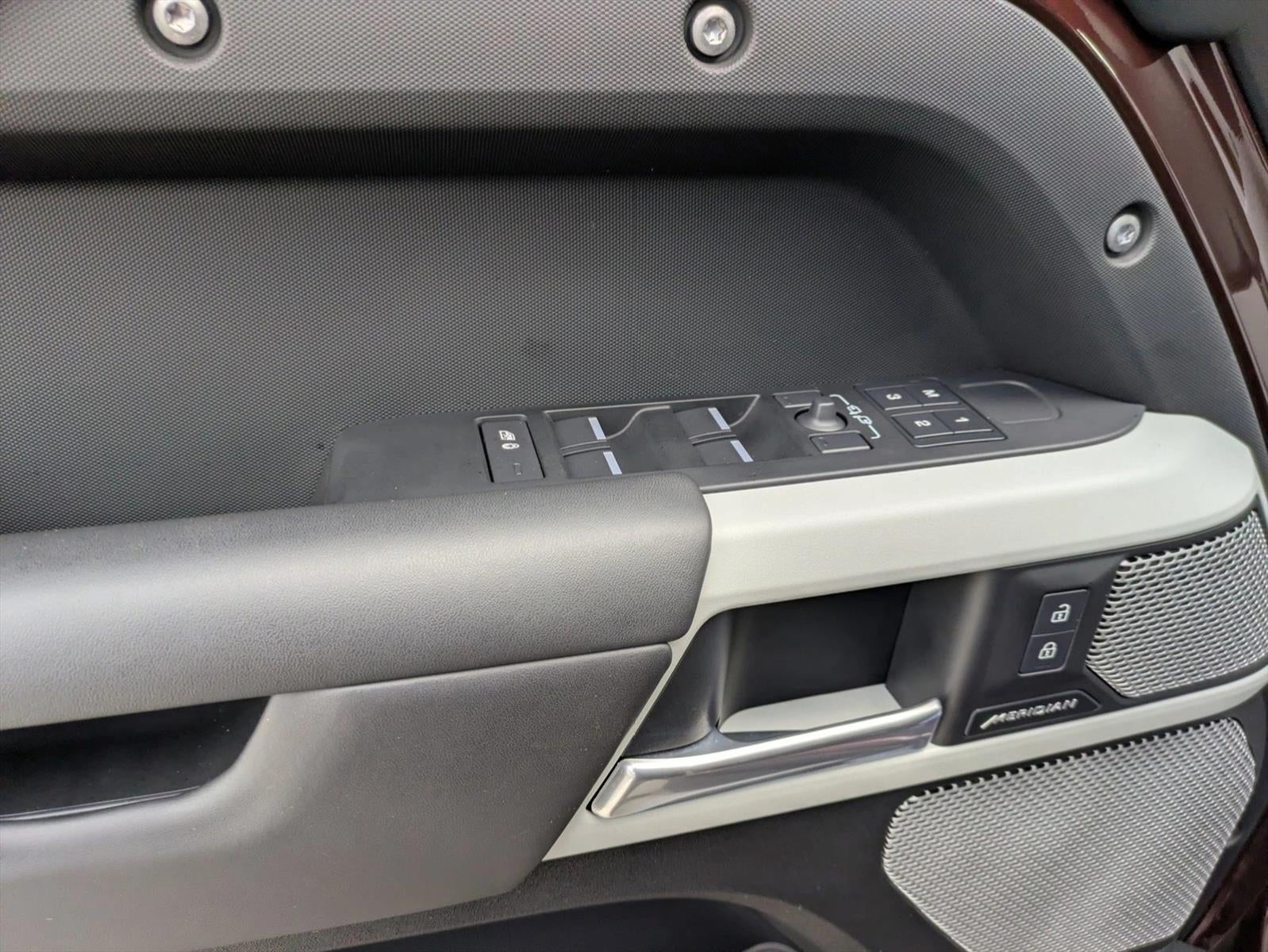 2023 Land Rover Defender 130 First Edition AWD