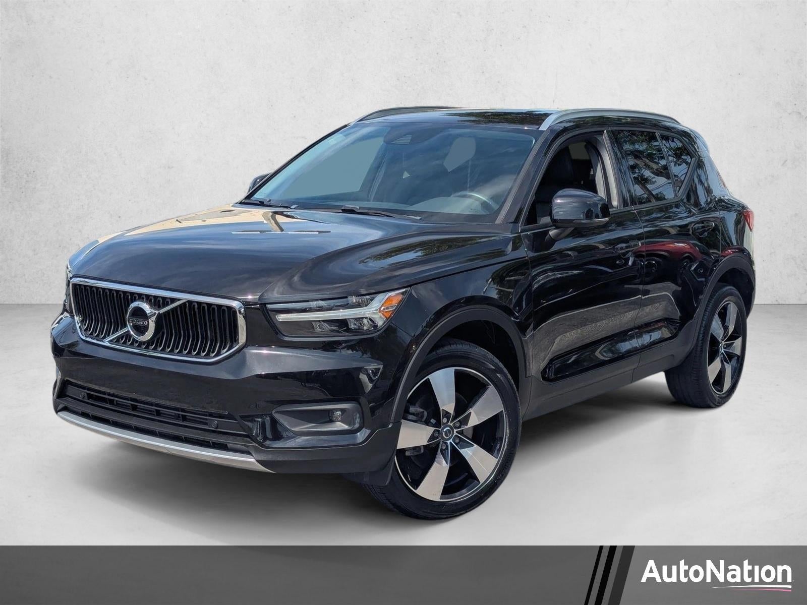 2021 Volvo XC40 T4 FWD Momentum