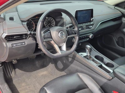 2021 Nissan Altima 2.0 SR Sedan
