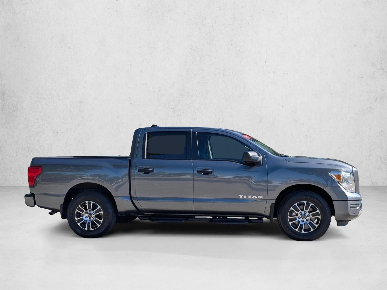 2024 Nissan Titan 4x2 Crew Cab SV