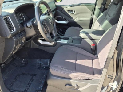 2024 Nissan Frontier Crew Cab 4x2 SV