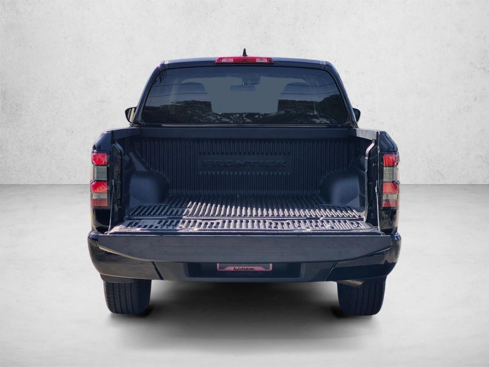 2024 Nissan Frontier Crew Cab 4x2 SV
