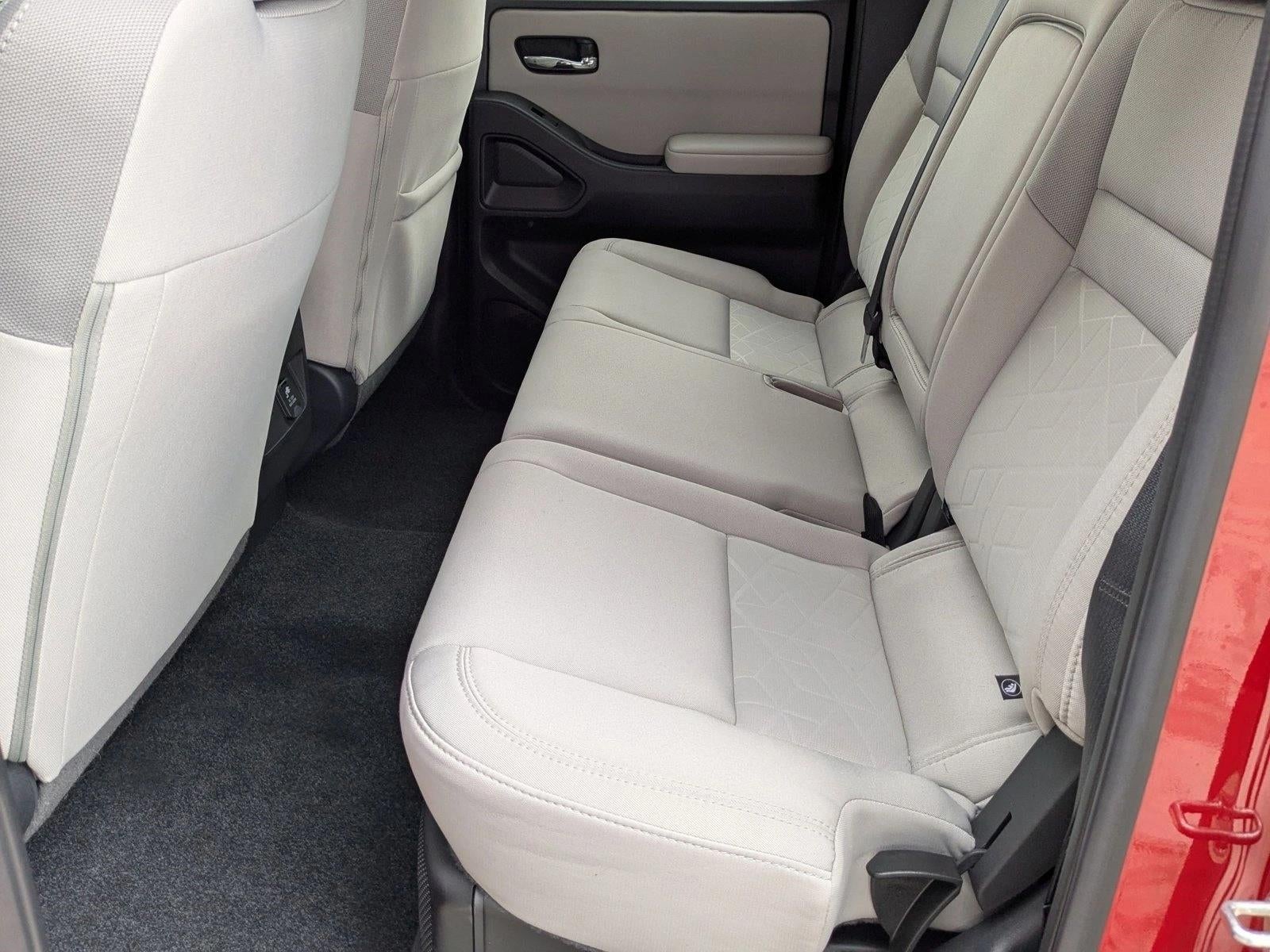 2025 Nissan Frontier Crew Cab 4x2 SV