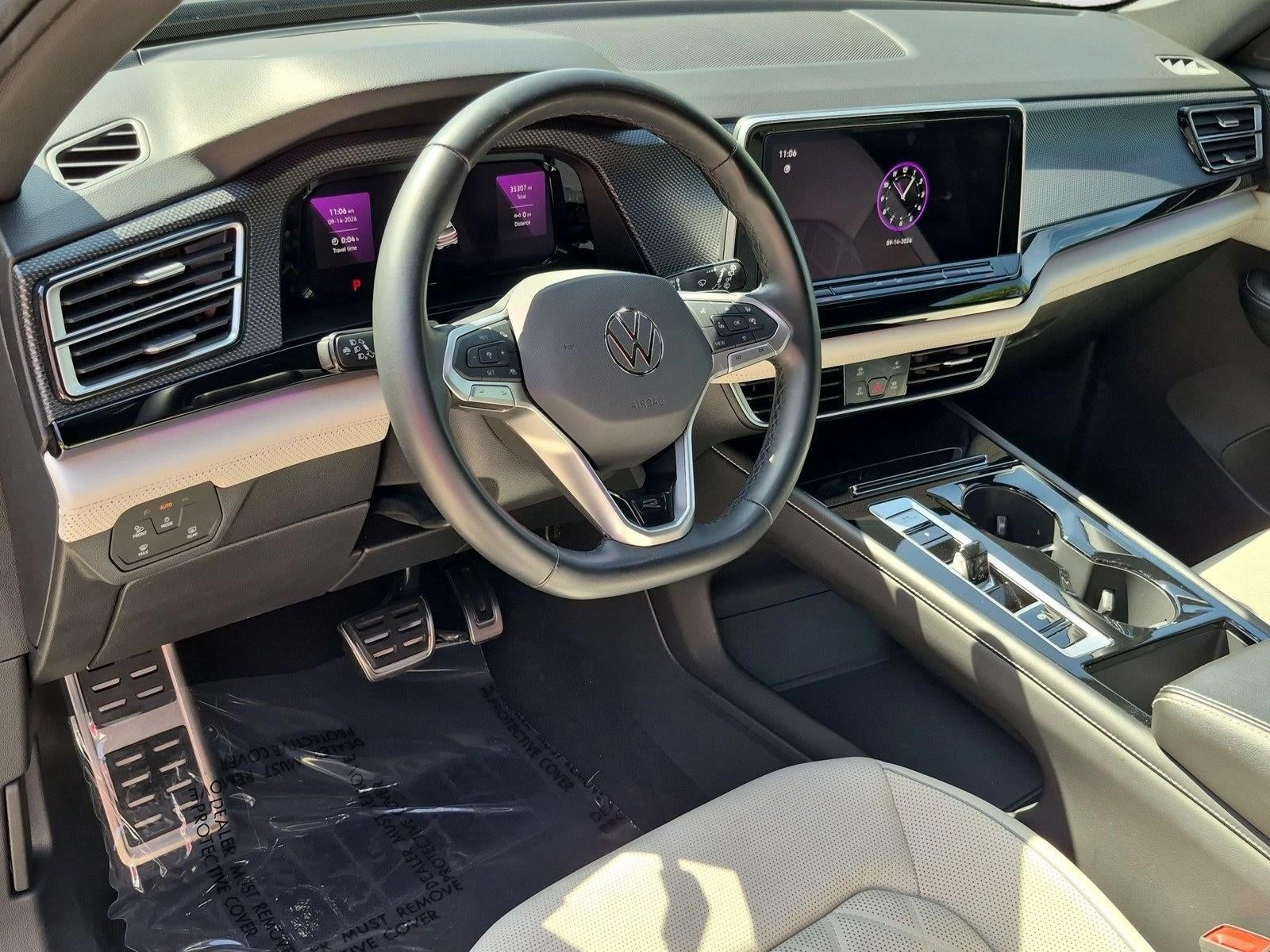 2024 Volkswagen Atlas Cross Sport 2.0T SEL Premium R-Line 4MOTION