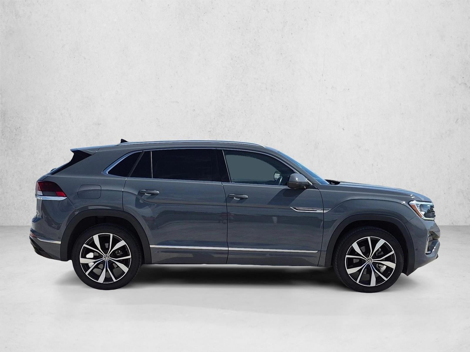 2024 Volkswagen Atlas Cross Sport 2.0T SEL Premium R-Line 4MOTION