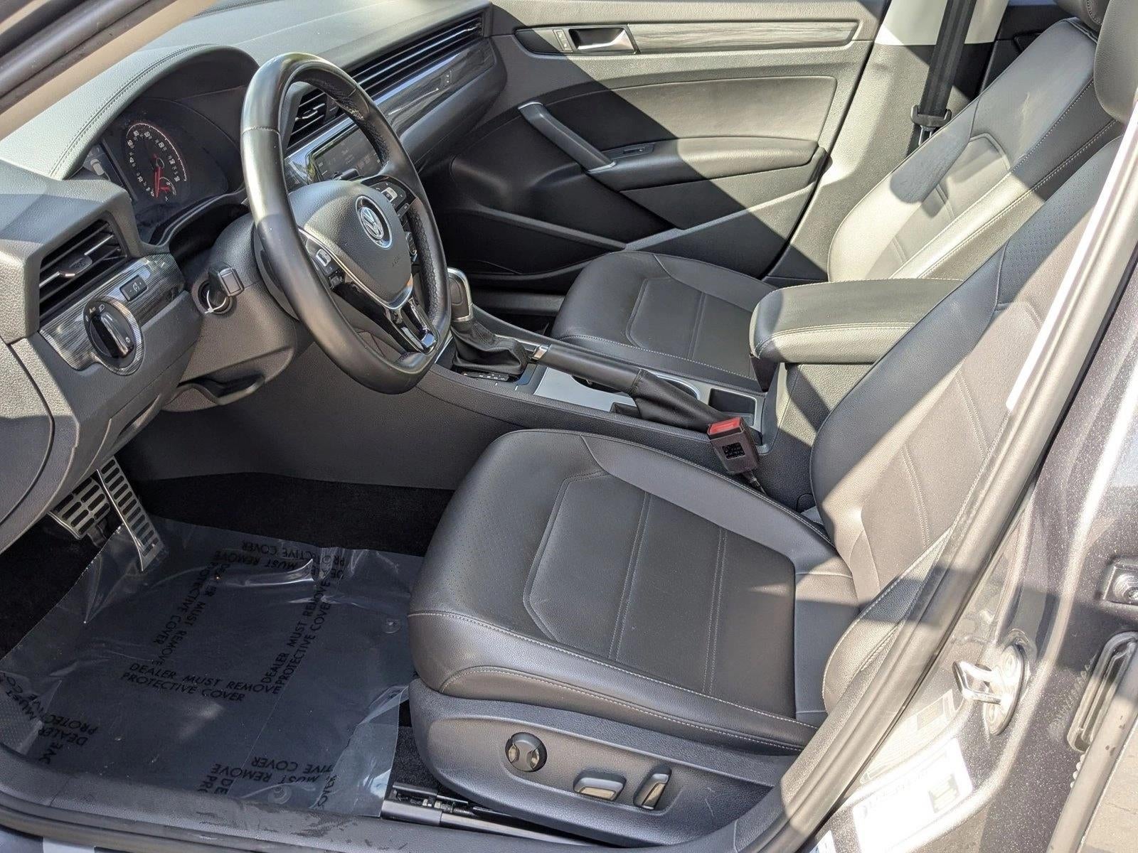 2020 Volkswagen Passat 2.0T R-Line Auto
