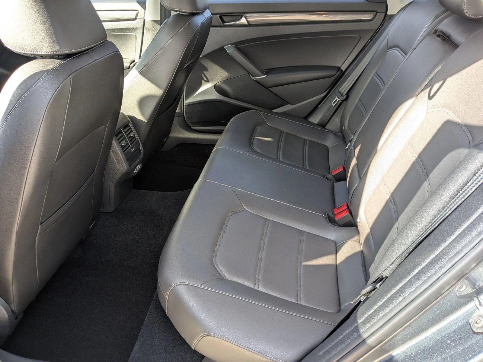 2020 Volkswagen Passat 2.0T R-Line Auto