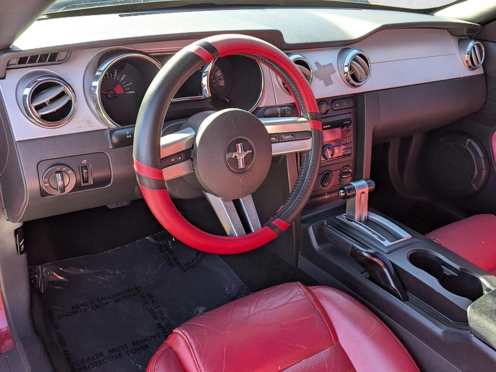 2005 Ford Mustang GT Deluxe