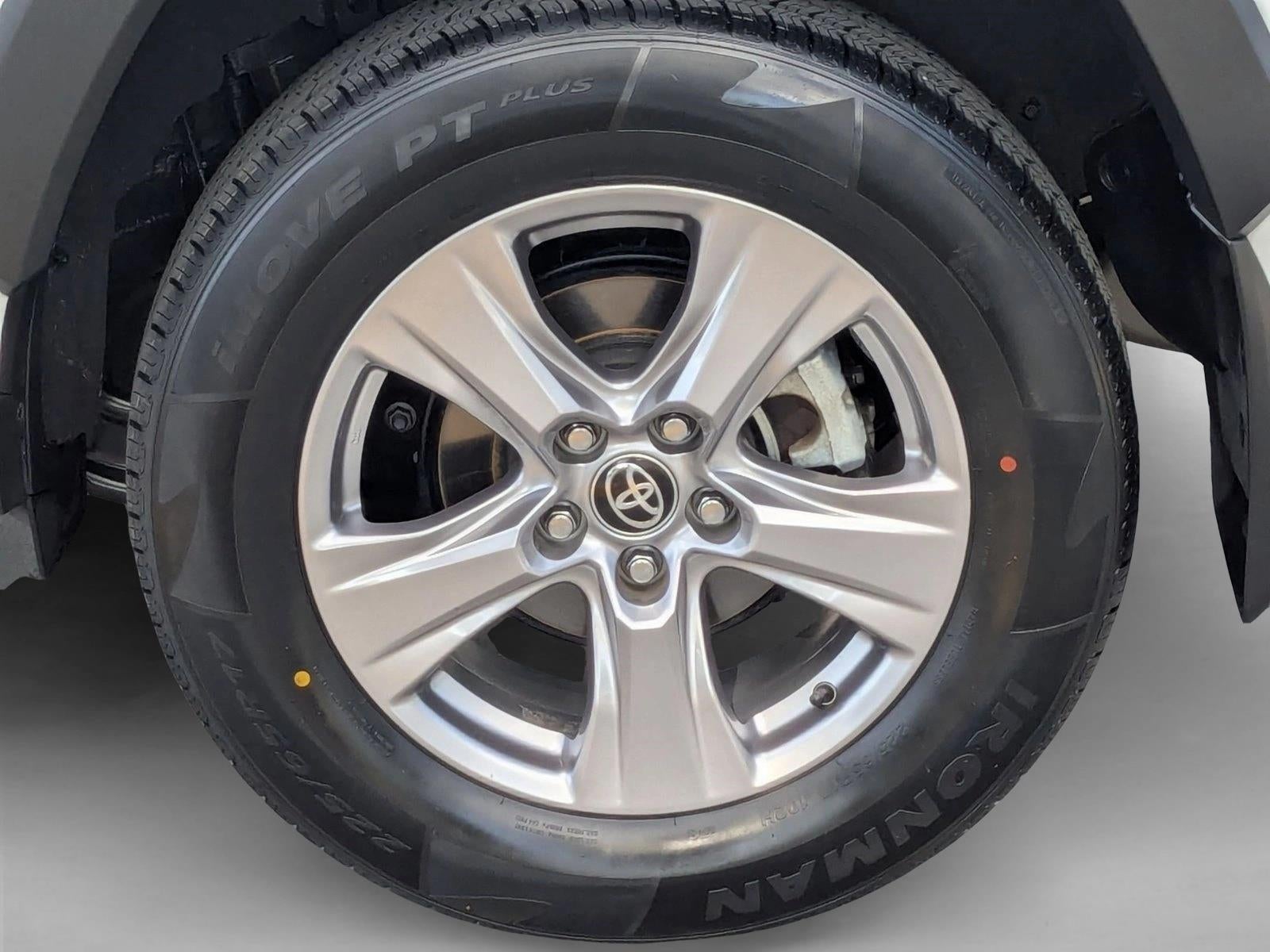 2024 Toyota RAV4 XLE FWD (Natl)