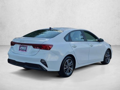 2023 Kia Forte LXS IVT