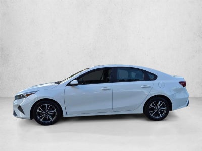 2023 Kia Forte LXS IVT