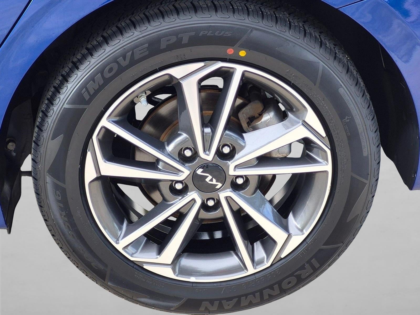 2023 Kia Forte LXS IVT